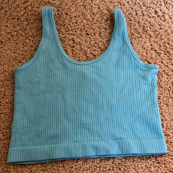 Urban outfitters out from under blue tank top - Picture 2 of 2